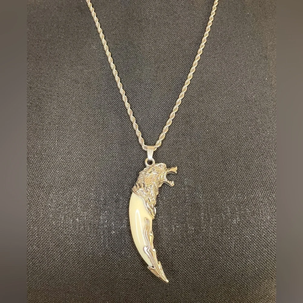 Faux Wolf Tooth Pendant Necklace with Wolf Head Stainless Steel Unisex